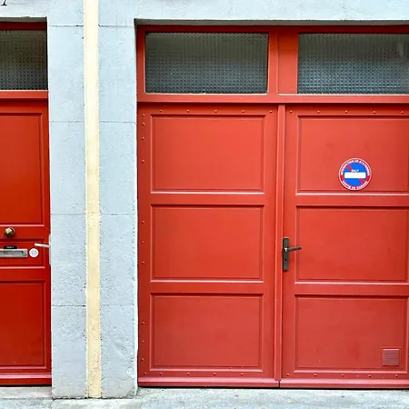 펜션 La Vie En Rouge - Parking Gratuit
